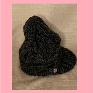 Michael Kors | Super Cable Peak Hat | Charcoal